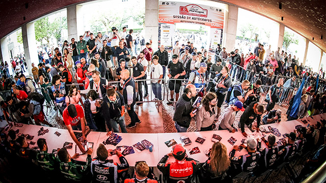 Vodafone Rally de Portugal - Sess&atilde;o de aut&oacute;grafos